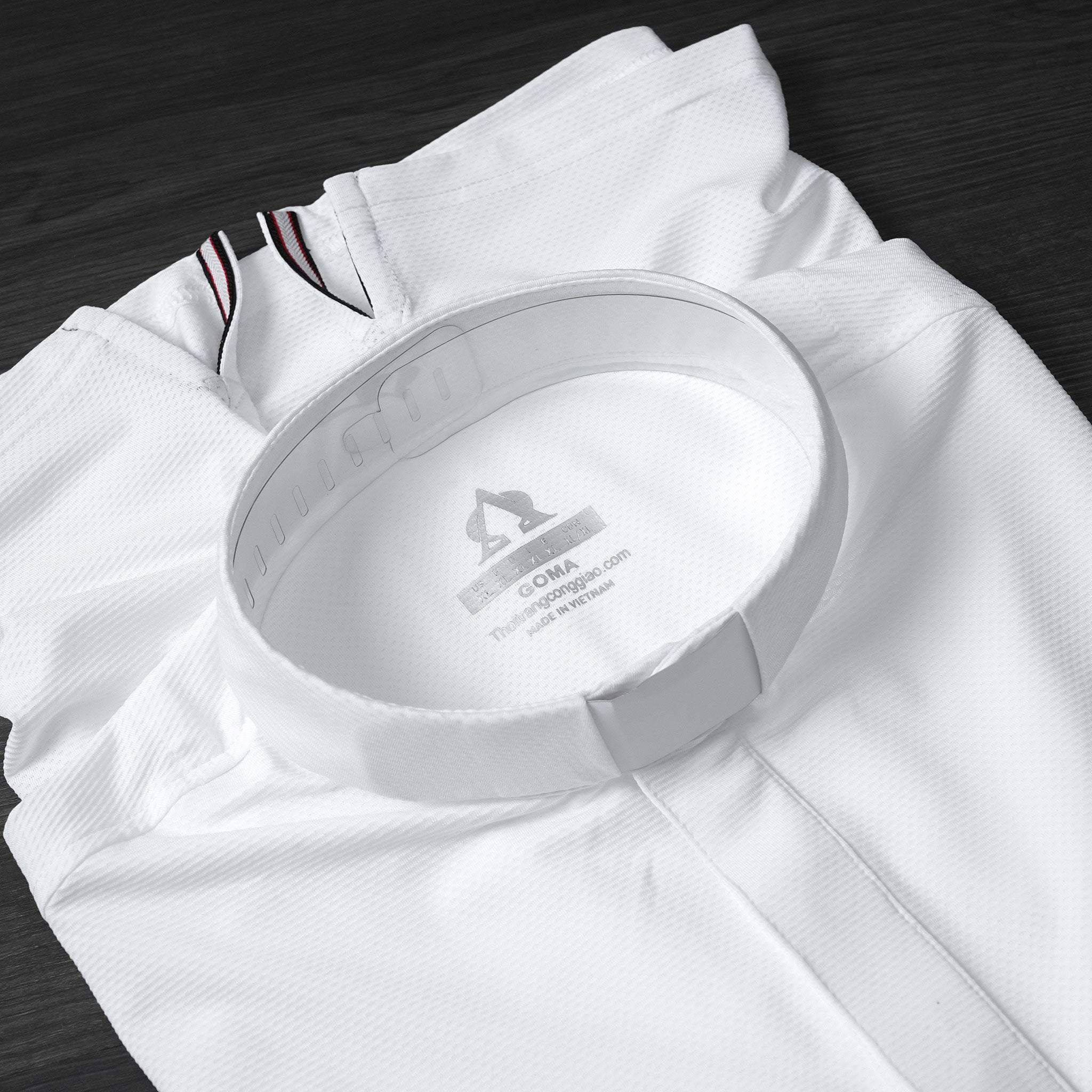 Wrinkle-Free Clergy Collar T-Shirt – Breathable & Comfortable